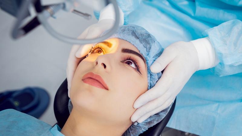 phau-thuat-lasik-1