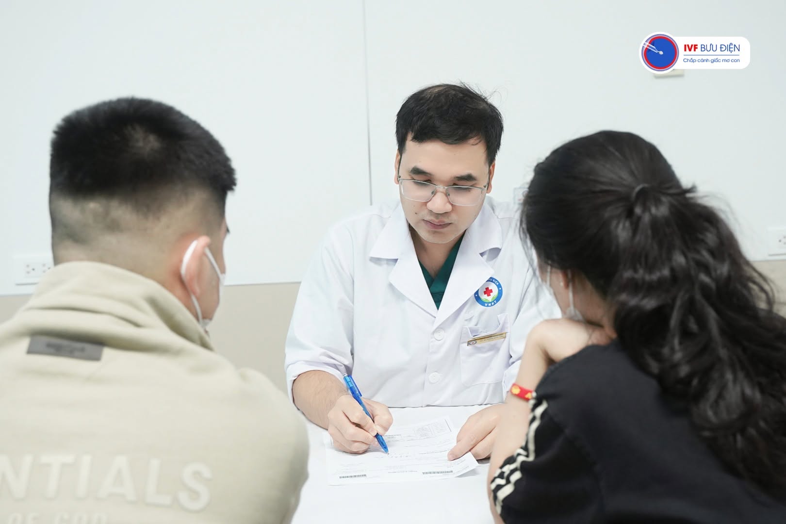ths-bs-phung-ngoc-anh-2